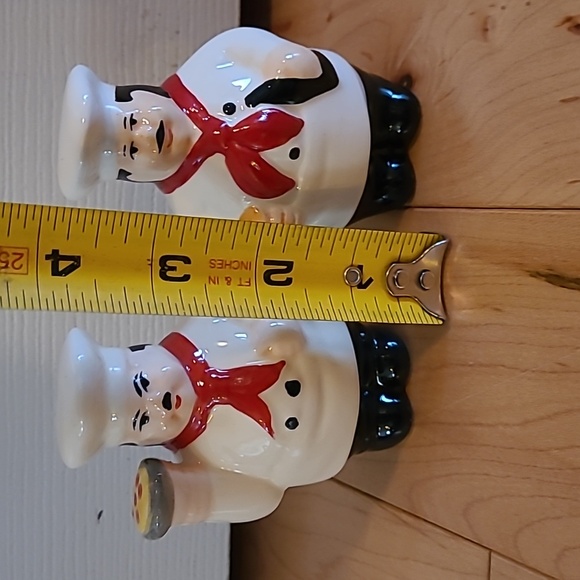 Vintage Readers Digest pizza chef salt and pepper shakers and 2 small bottles - Picture 7 of 7